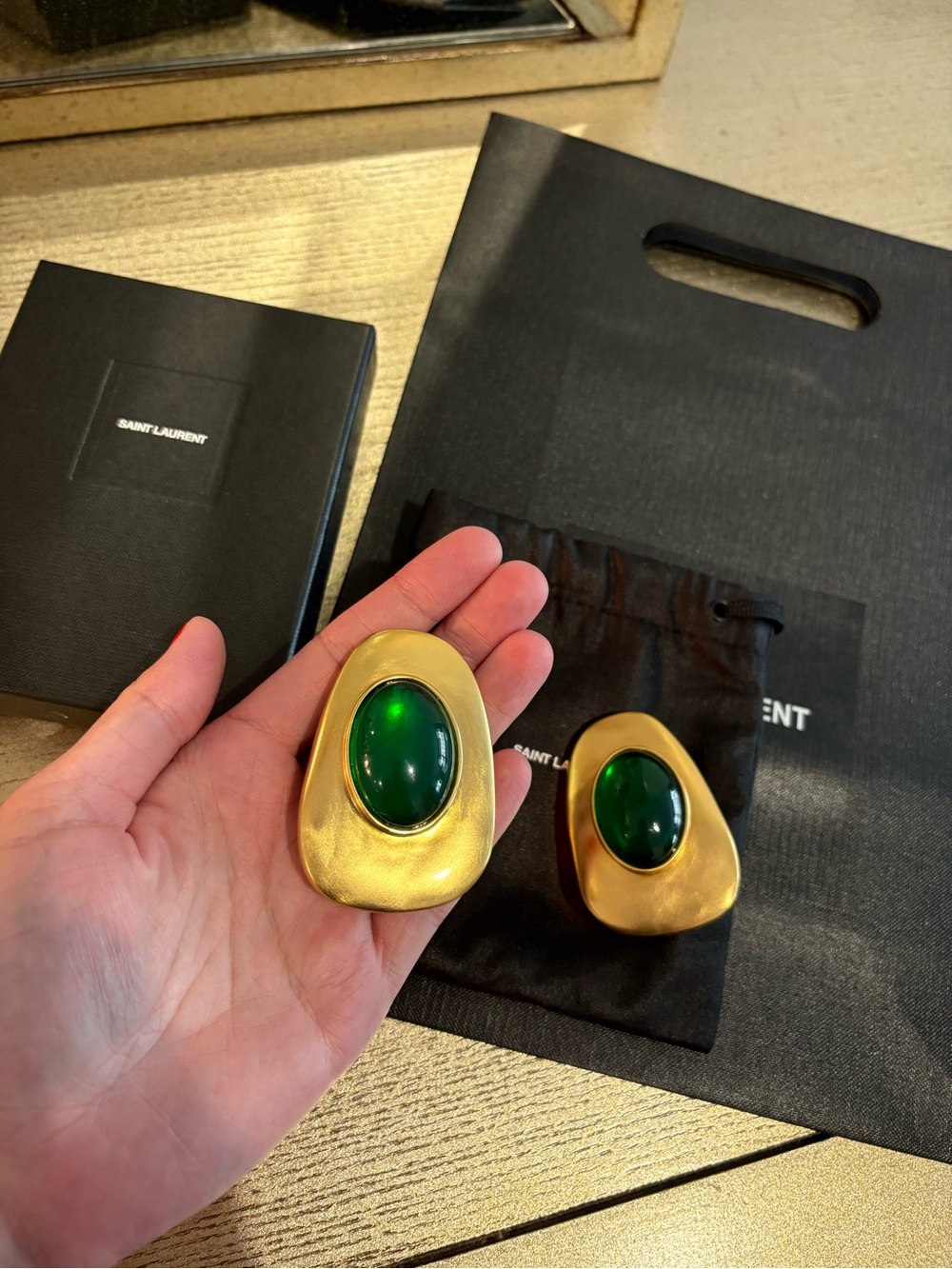 SAINT LAURENT Cabochon Clip-On Earrings Gold Tone Metal Green Resin Gemstone - Picture 15 of 16